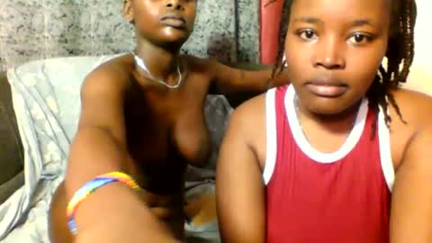 charmy_shanny online show from November 30, 2025, 6:28 am