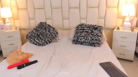 Charon  Stom online show from March 8, 2025, 2:30 pm