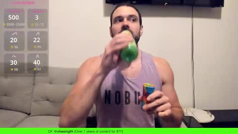 Snapshot of chasemason20 chatting on February 6, 2026, 10:24 pm Onlyfans chasingfit Instagram the arguer Twitter chasingfitOF online show from February 6, 2026, 10:24 pm