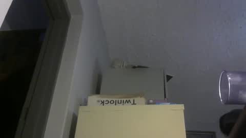 chaturbatordeluxe online show from December 17, 2025, 3:12 am