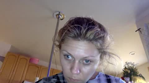 Snapshot of chaturhoe chatting on February 25, 2025, 12:25 am Rockhard Cockstar N Roxynyes online show from February 25, 2025, 12:25 am