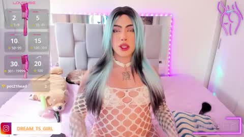 Snapshot of chaturmodels chatting on September 10, 2025, 5:24 pm Sophie online show from September 10, 2025, 5:24 pm