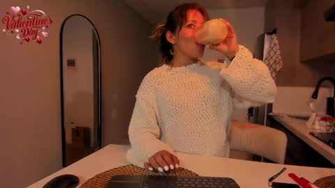 Regina Phalange online show from February 15, 2025, 12:59 am