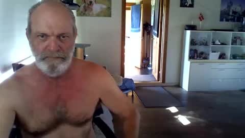 Snapshot of chefben666 chatting on October 14, 2025, 10:27 am chefben666 online show from October 14, 2025, 10:27 am