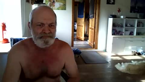 Snapshot of chefben666 chatting on October 22, 2025, 12:05 pm chefben666 online show from October 22, 2025, 12:05 pm