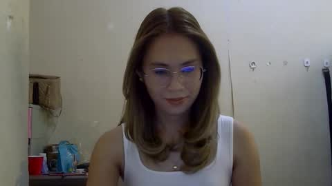 chelly4u69 online show from September 28, 2025, 4:51 am