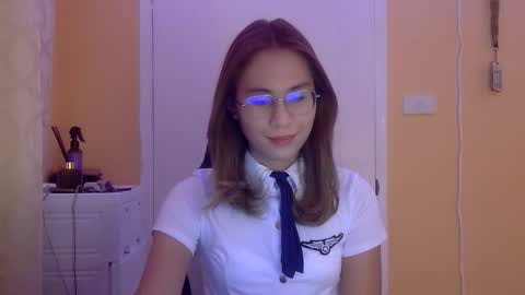 chelly4u69 online show from November 30, 2025, 3:54 am