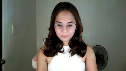 chelly4u69 online show from June 4, 2026, 2:17 am