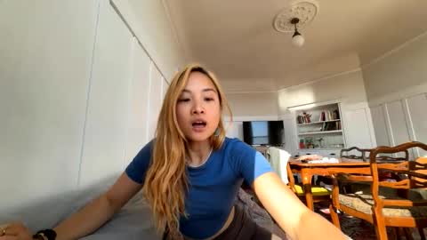 Snapshot of chellybear101 chatting on April 2, 2026, 4:37 pm chellybear101 online show from April 2, 2026, 4:37 pm