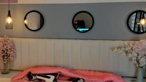 chelsea_bolton_ online show from April 13, 2026, 12:32 pm