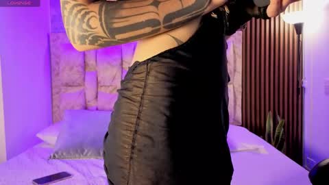 chelsea_dalea online show from April 9, 2026, 9:42 pm