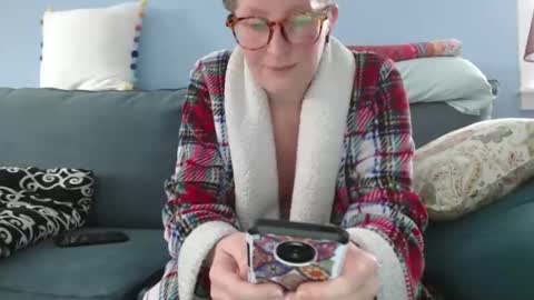 Snapshot of chelseasentra1 chatting on December 9, 2024, 5:19 pm Chelsea online show from December 9, 2024, 5:19 pm