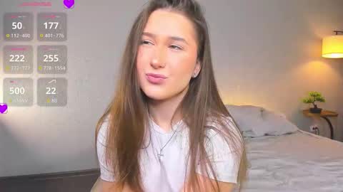 chelsiecleal online show from November 13, 2025, 7:24 pm