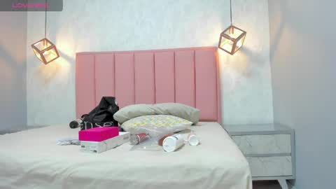 Camila  online show from April 1, 2026, 1:41 pm