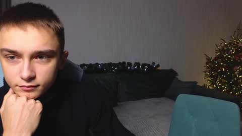 LUCASRYANPVT IS OPEN online show from December 19, 2024, 6:45 am