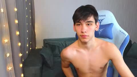 LUCASRYANPVT IS OPEN online show from February 16, 2025, 7:48 am