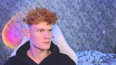 LUCASRYANPVT IS OPEN online show from February 20, 2025, 4:28 am