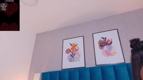 Snapshot of cheneelllorens chatting on November 4, 2025, 7:57 pm online show from November 4, 2025, 7:57 pm