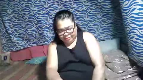 chenita_kits online show from October 19, 2025, 2:29 pm