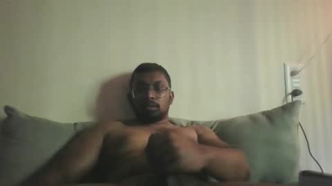 chennaibull1011 online show from April 1, 2026, 11:33 am