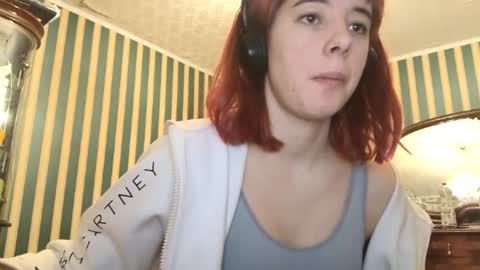 Emely online show from February 24, 2026, 5:33 pm