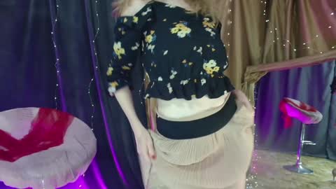 Snapshot of cherry_blossomsx chatting on January 5, 2025, 9:05 am thanks guys see you tomorrow online show from January 5, 2025, 9:05 am