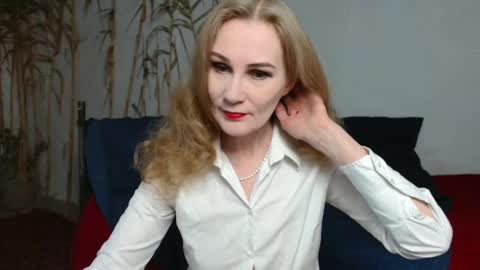 Snapshot of cherry_blossomsx chatting on February 15, 2025, 2:11 pm thanks guys see you tomorrow online show from February 15, 2025, 2:11 pm
