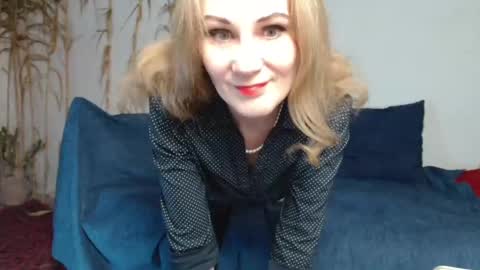 Snapshot of cherry_blossomsx chatting on March 7, 2025, 2:23 pm thanks guys see you tomorrow online show from March 7, 2025, 2:23 pm