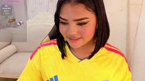 cherry_bunny_cn online show from June 17, 2026, 1:56 pm