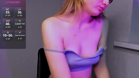 Snapshot of cherry_doll_0 chatting on October 29, 2025, 12:18 pm cherry_doll_0 online show from October 29, 2025, 12:18 pm