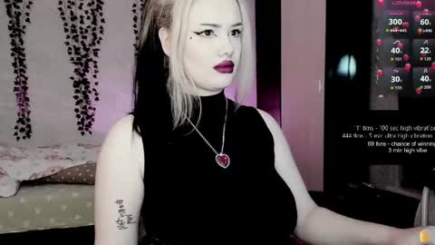 cherry_elfcat online show from April 16, 2026, 2:45 am