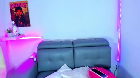 cherry_gate online show from October 3, 2025, 4:20 am