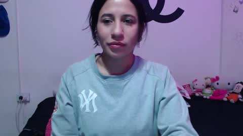 Snapshot of cherry_hc chatting on January 22, 2025, 2:15 am Nezumy Rey  online show from January 22, 2025, 2:15 am