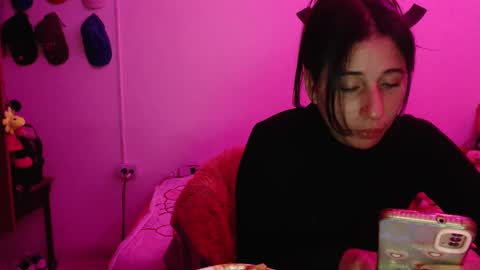 Snapshot of cherry_hc chatting on January 28, 2025, 5:00 am Nezumy Rey  online show from January 28, 2025, 5:00 am