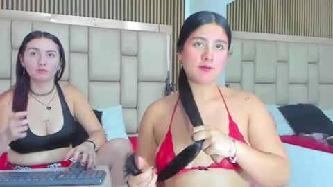 Snapshot of cherry_mew chatting on September 12, 2025, 8:09 pm Cherry Mew and jean online show from September 12, 2025, 8:09 pm