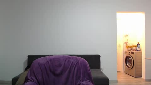 Sherry online show from March 12, 2025, 3:35 am