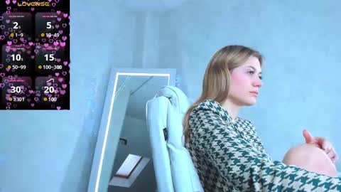 cherry_pr1ce online show from March 11, 2025, 2:21 am