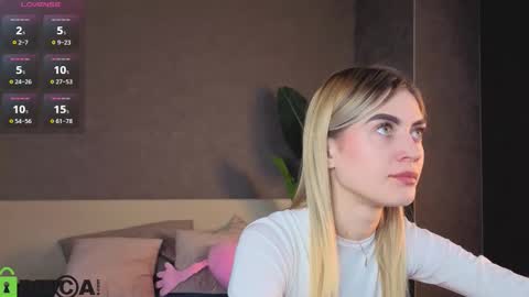 cherry_pr1ce online show from September 17, 2025, 12:23 am