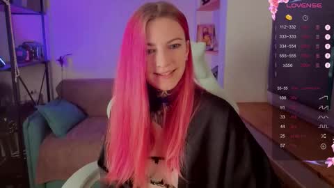 Roxy online show from November 18, 2025, 5:56 am