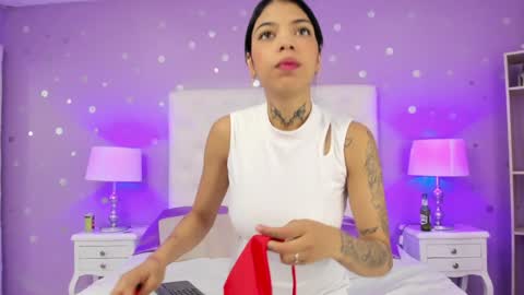 Sussan Cherry  online show from December 29, 2024, 4:48 am