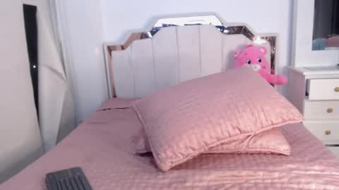 Sussan Cherry  online show from September 25, 2025, 12:14 am