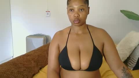 Snapshot of cherrybabexx chatting on December 20, 2024, 1:00 pm Cherrybabe online show from December 20, 2024, 1:00 pm