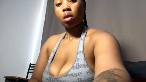 Snapshot of cherrybabexx chatting on December 27, 2024, 11:28 am Cherrybabe online show from December 27, 2024, 11:28 am