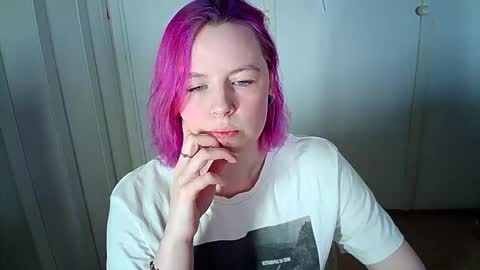 cherrybaby_0 online show from February 24, 2026, 7:28 am