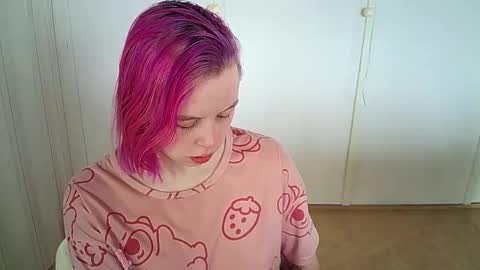 cherrybaby_0 online show from March 9, 2026, 7:23 am