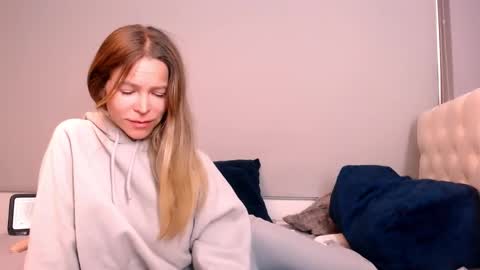 Anna online show from October 20, 2025, 4:51 pm