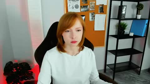 cherrycrushlove online show from May 14, 2026, 5:58 am
