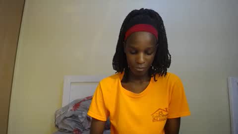 cherrycuddle2 online show from December 20, 2025, 6:04 pm