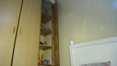 cherrycuddle2 online show from January 11, 2026, 1:38 pm