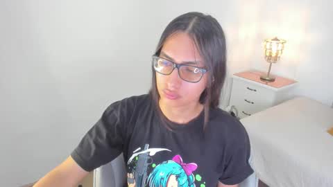 Cherry online show from November 30, 2025, 12:20 pm